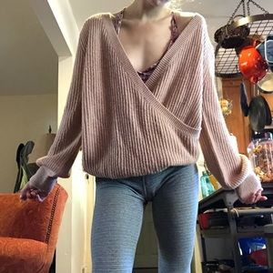 Oversized V-neck Sweater 🌸